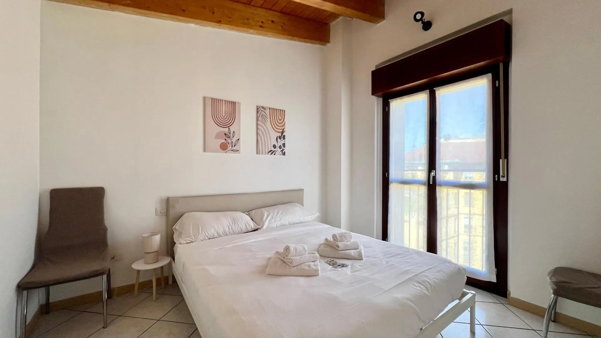 Big Skyview Goldoni - Duomo M4 Lin Airport Apartment Milan