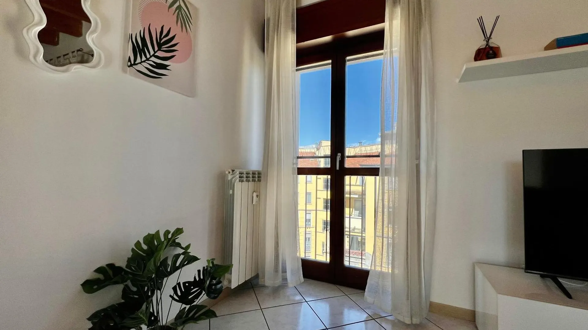 Big Skyview Goldoni - Duomo M4 Lin Airport Apartment Milan